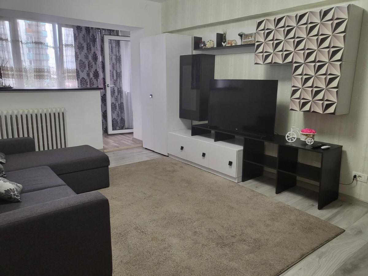 Apartament Cu 3 Camere Chiar In Inima Capitalei ブカレスト エクステリア 写真