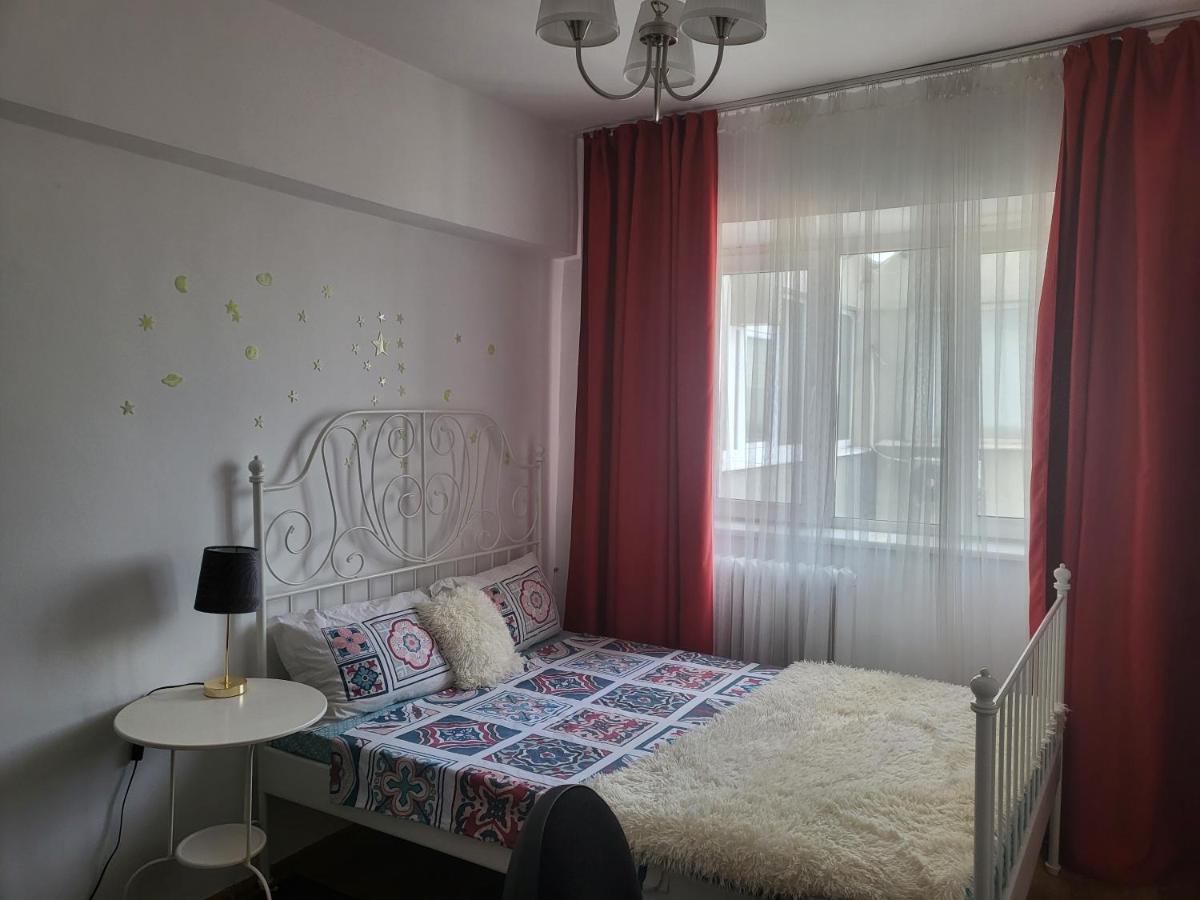 Apartament Cu 3 Camere Chiar In Inima Capitalei ブカレスト エクステリア 写真