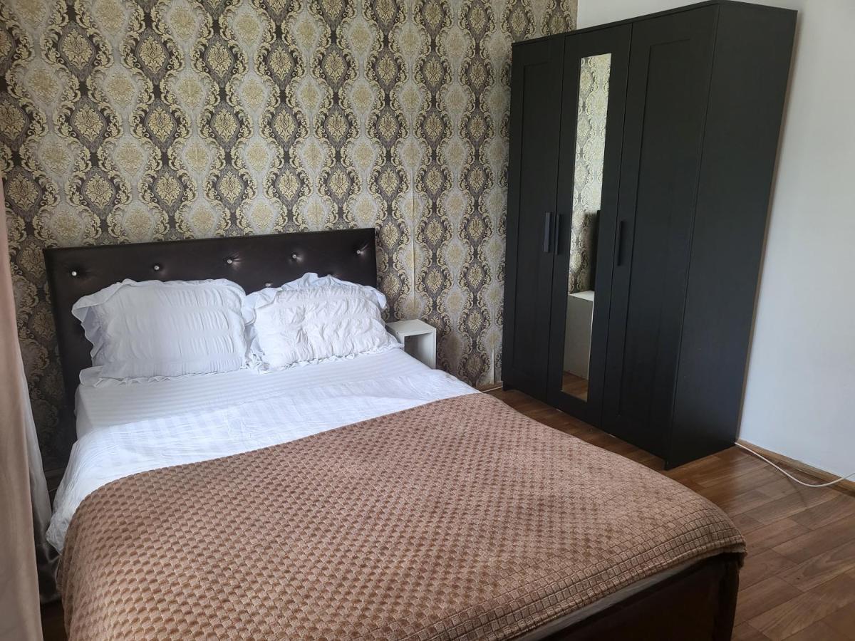 Apartament Cu 3 Camere Chiar In Inima Capitalei ブカレスト エクステリア 写真