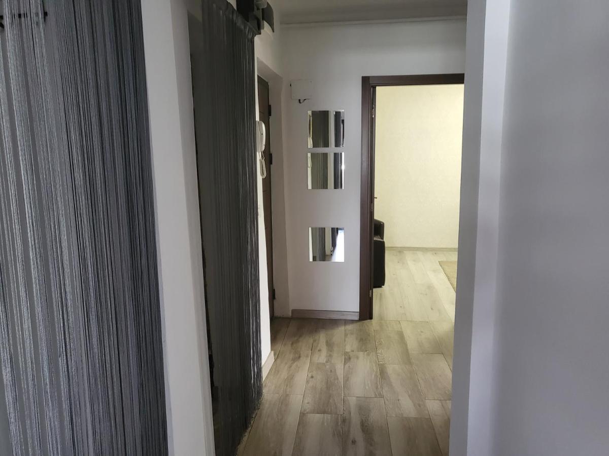 Apartament Cu 3 Camere Chiar In Inima Capitalei ブカレスト エクステリア 写真
