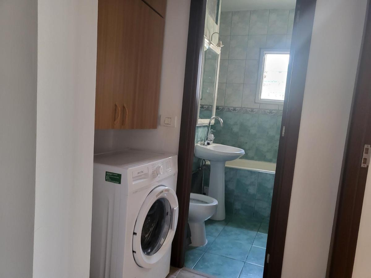 Apartament Cu 3 Camere Chiar In Inima Capitalei ブカレスト エクステリア 写真